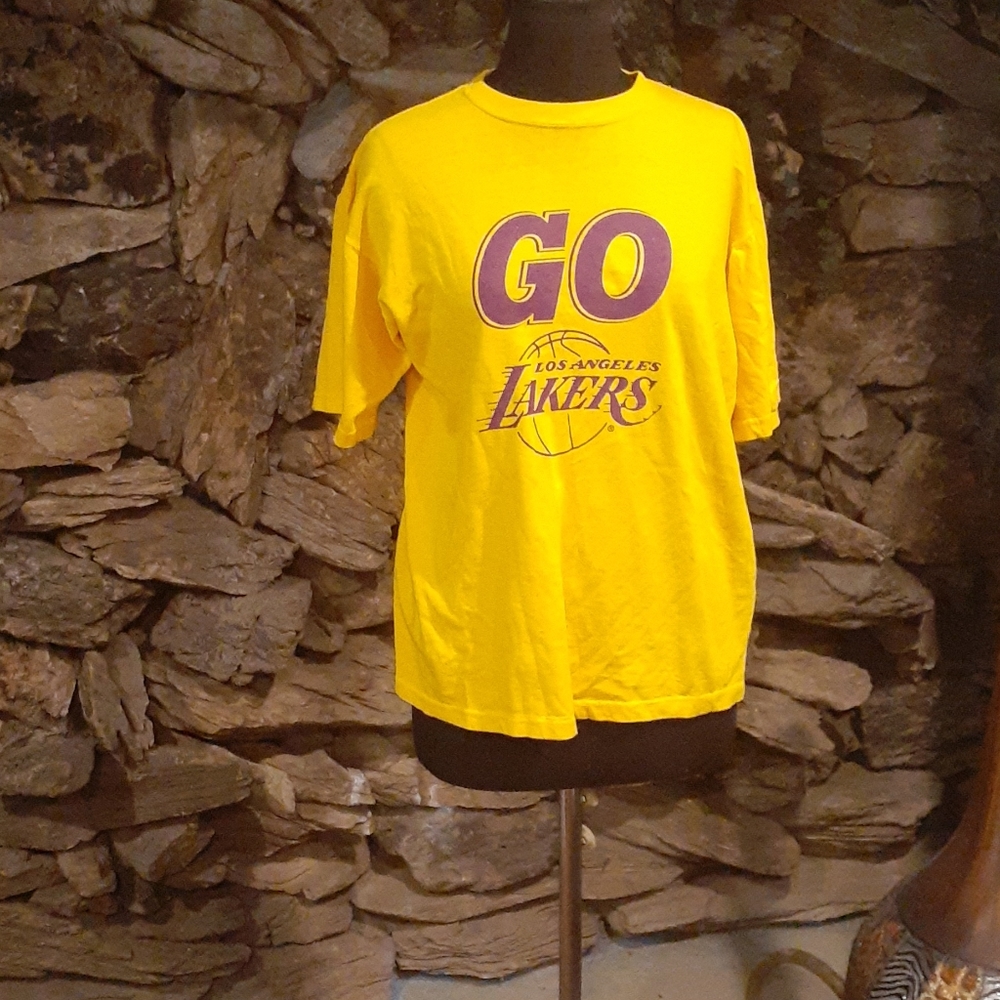 Lakers shirt